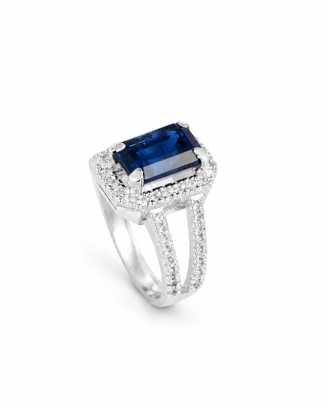 Ariana Ring